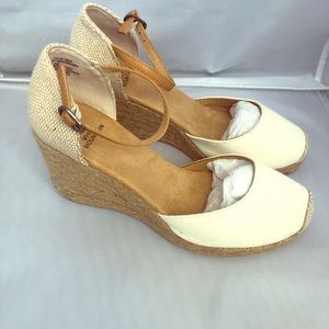 6.5 Women’s Espadrilles - Wedge Sandal